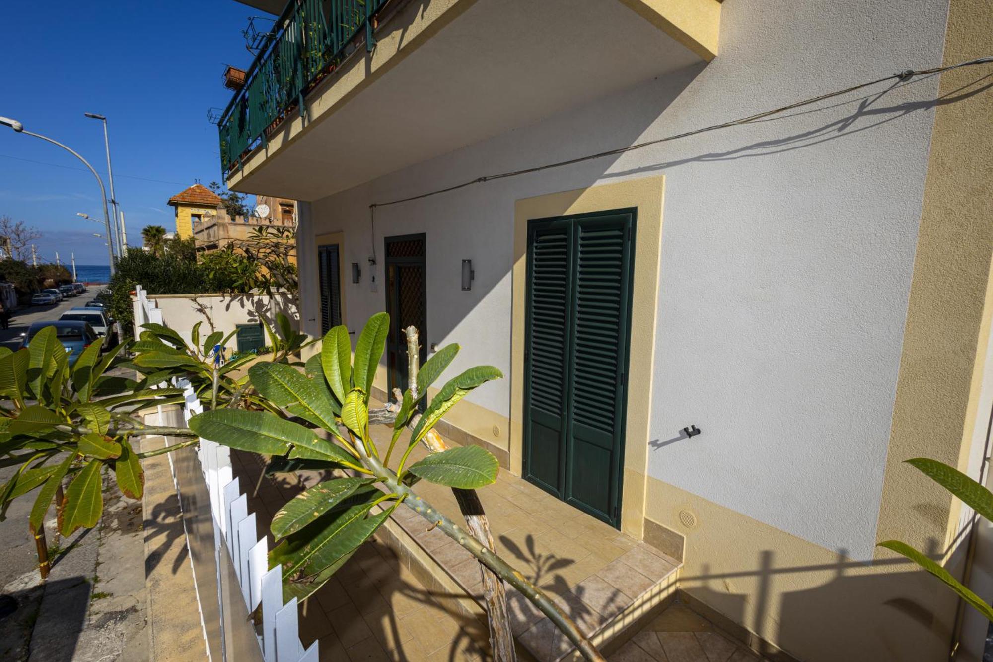Casa Lella Holiday Boutique ปาแลร์โม ภายนอก รูปภาพ