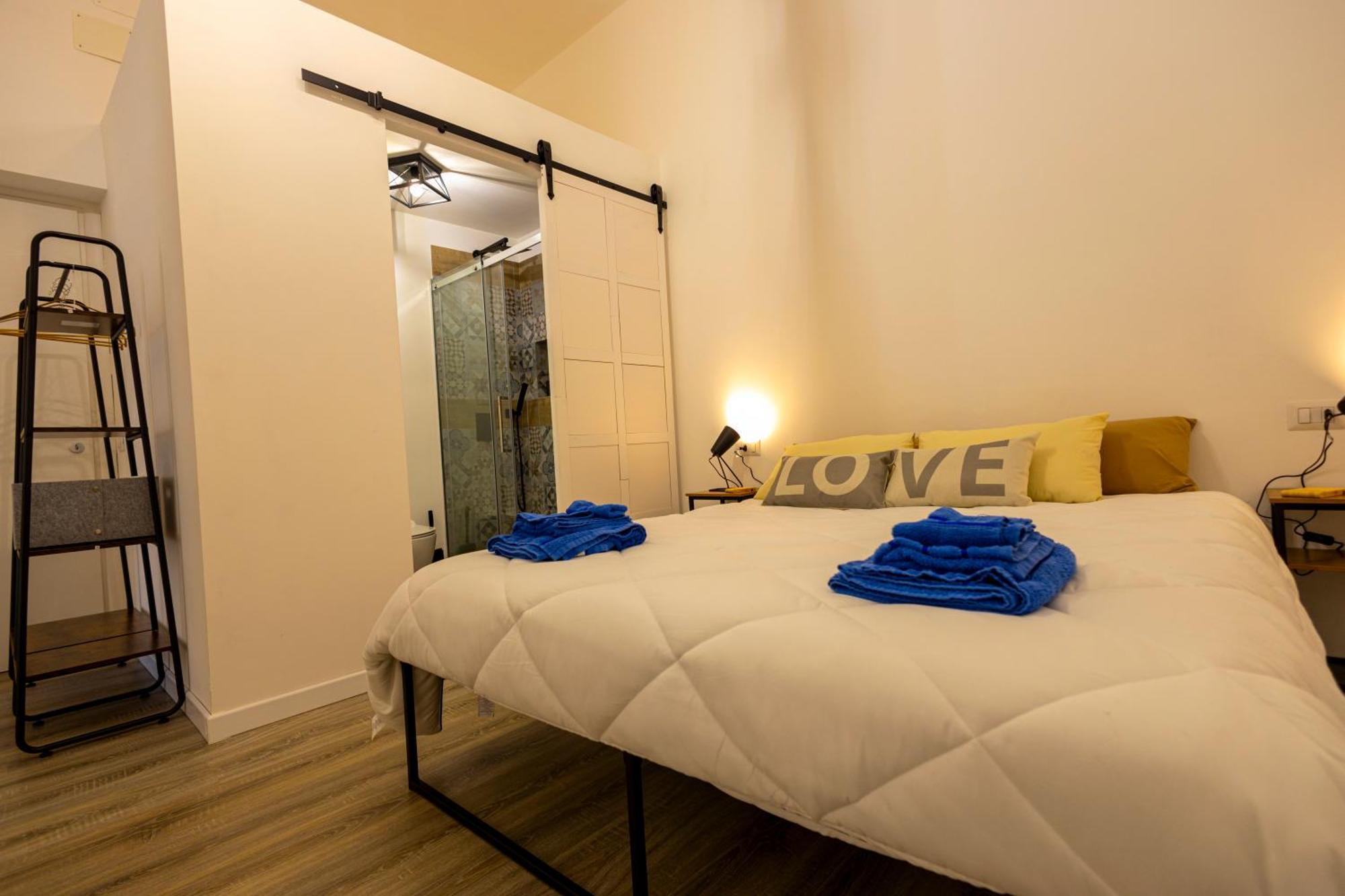 Casa Lella Holiday Boutique ปาแลร์โม ภายนอก รูปภาพ