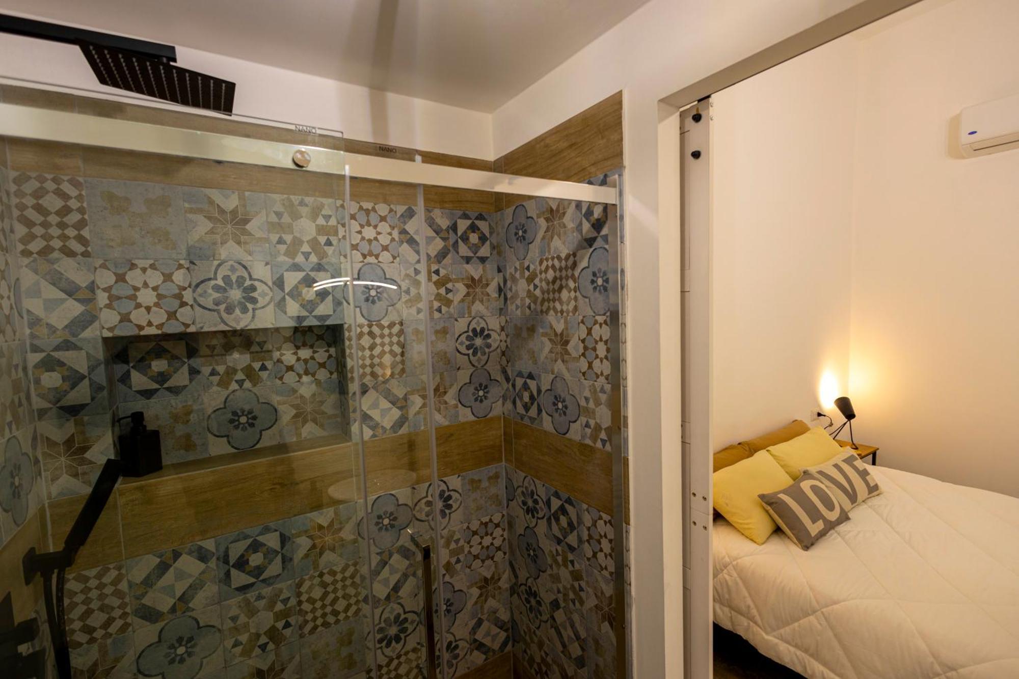 Casa Lella Holiday Boutique ปาแลร์โม ภายนอก รูปภาพ